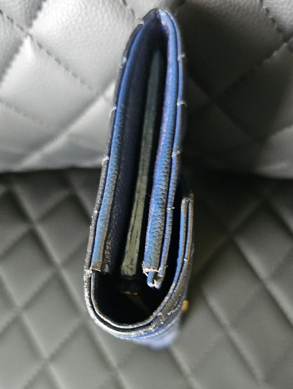 Saint Laurent Navy Quilted Leather Envelope Wallet with Gold YSL - Picture 4 of 10